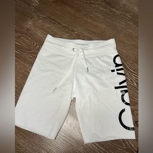 Calvin Klein, Size Small, White